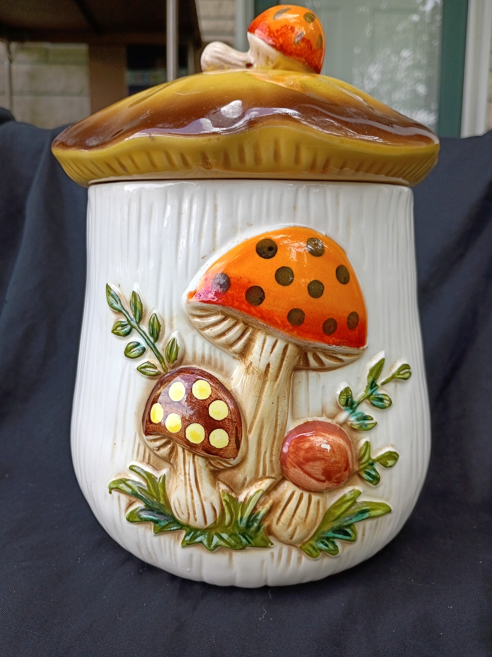 Vintage 1978 Sears Roebuck 8" Merry Mushroom Canister with Lid
